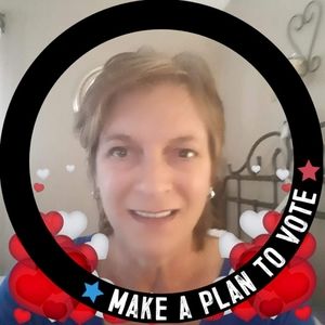 Meet your Posher, Dena